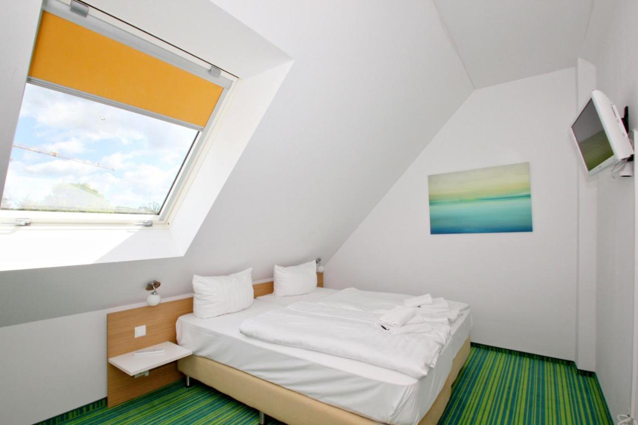 Strandresort Rex Rugia - Haus 30-6 C inkl Sauna-Schwimmbadnutzung im AHOI Sellin Lobbe Exterior foto